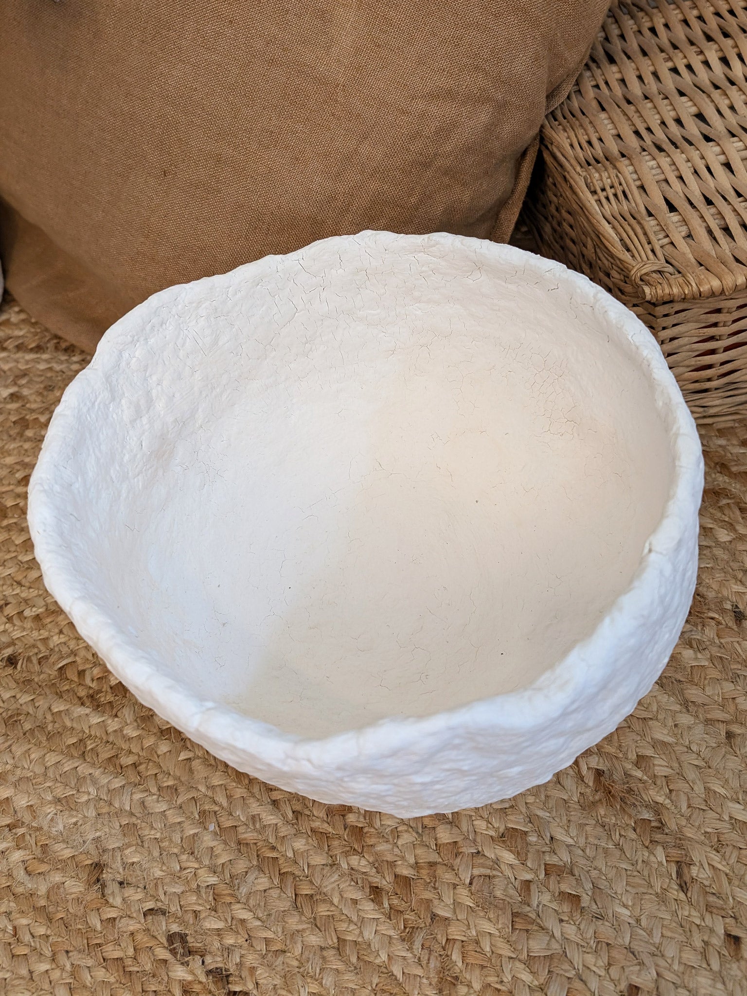 Papiermaché Schale - groß - handgemachte Statement -Deko im Boho Stil - beige