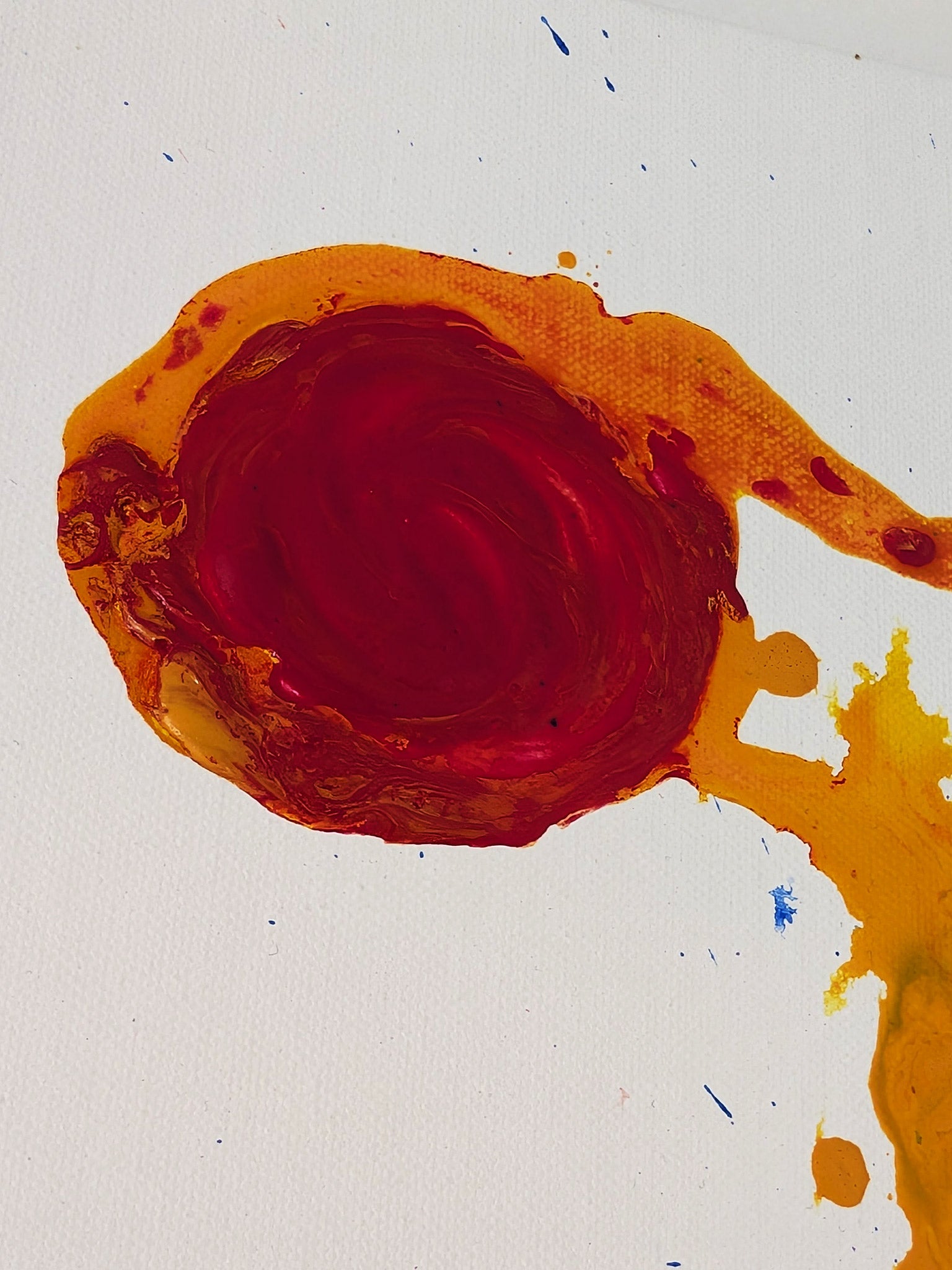 Farbenfrohes abstraktes Kunstwerk in Gelb, Rot und Blau - Ausdrucksstarke moderne Wandkunst