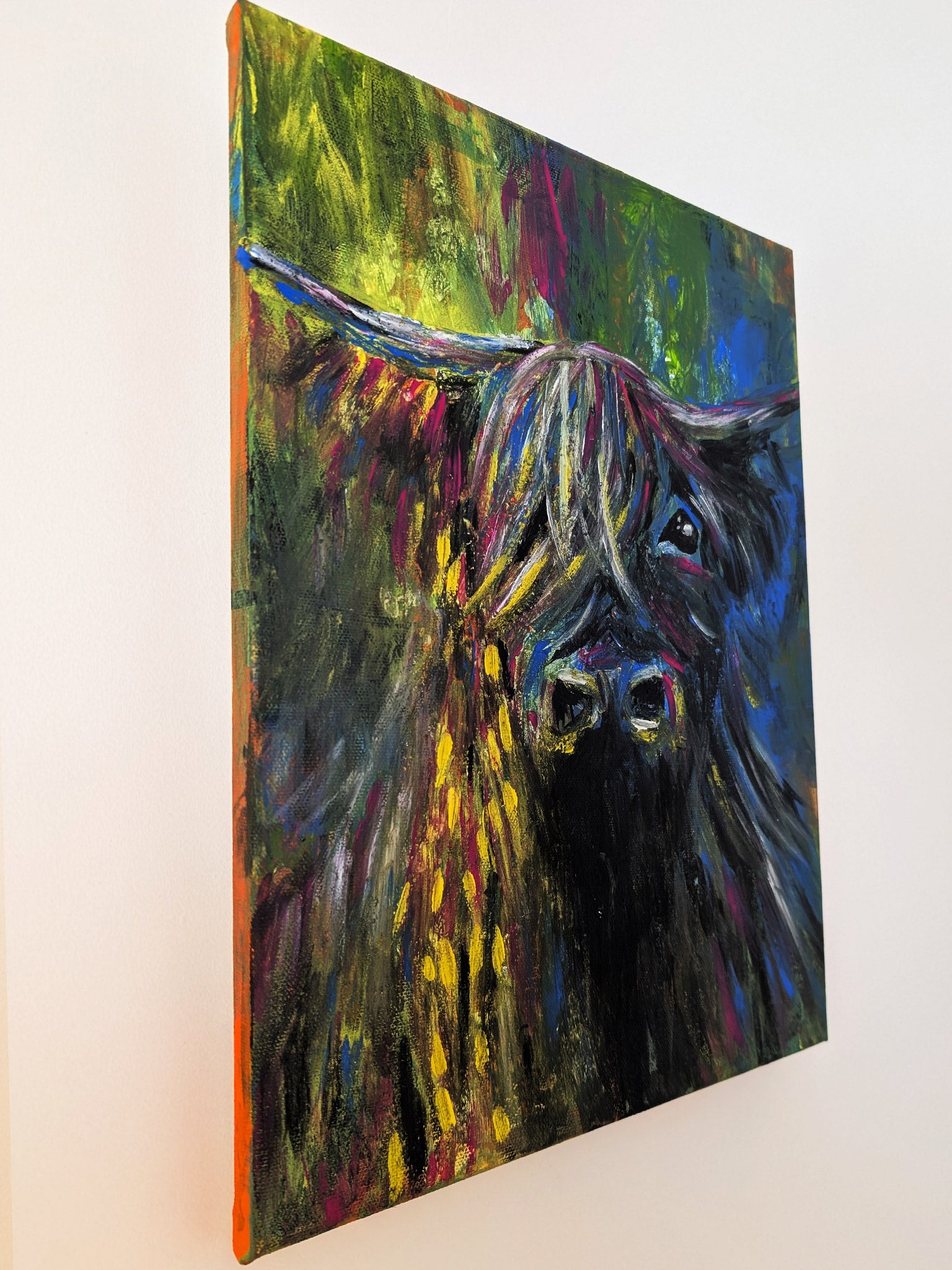 Highland Cow - Leinwandkunst - Charmantes, naturverbundenes Tierporträt für Zuhause