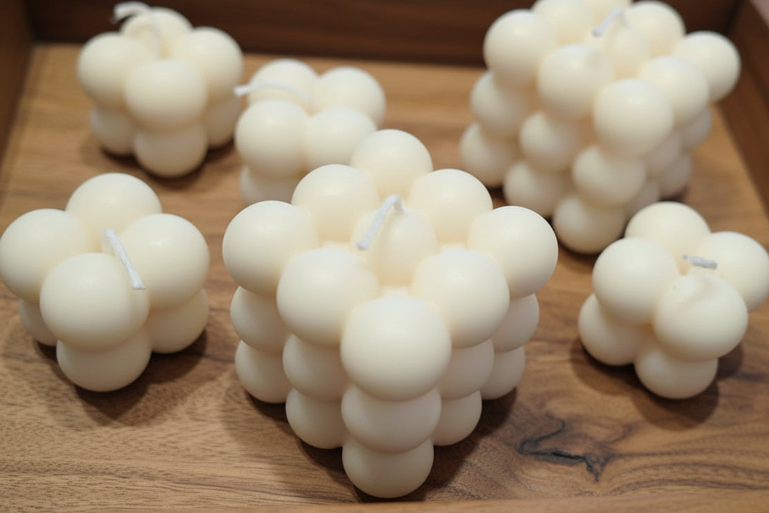 Hangefertigte Bubble Kerze - Groß